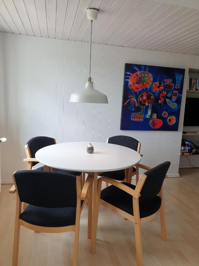 Violen Apartamento Åkirkeby Exterior foto